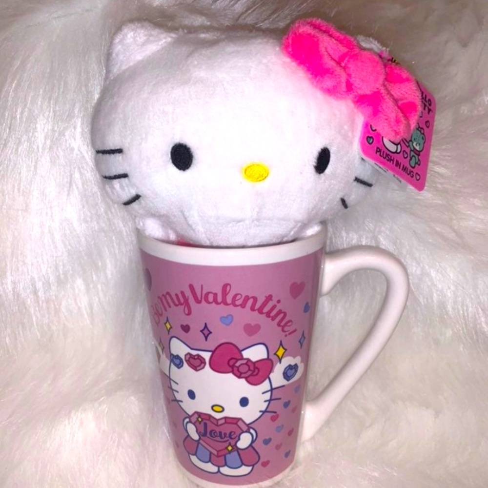 Hello kitty Valentine’s mug